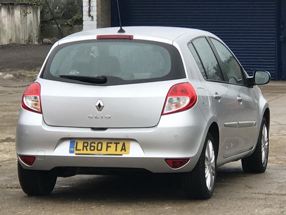 Renault Clio Automatic 2010